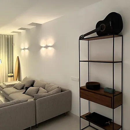 Surf Vista - Da Areia Branca * Lourinha (Lisbon)