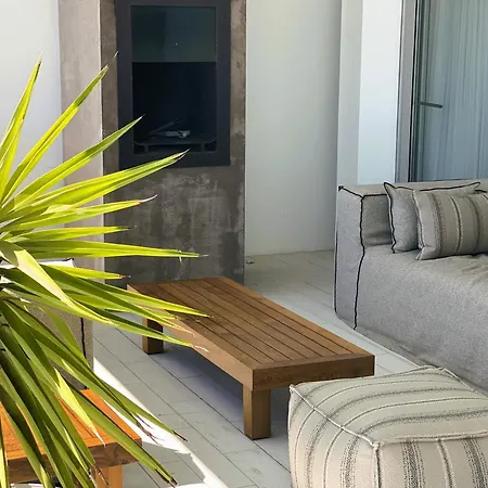 Surf Vista - Da Areia Branca * Lourinha (Lisbon)